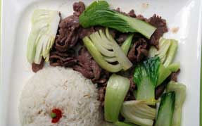 Lynstegt oksefilet og pak choi i østerssauce