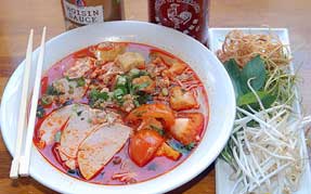 Bún riêu